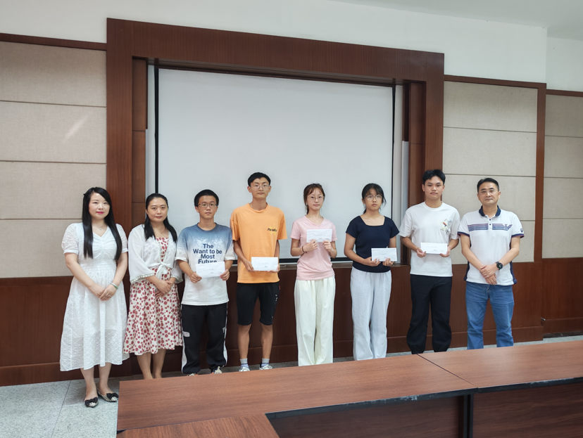 2025年“金秋助学”报道